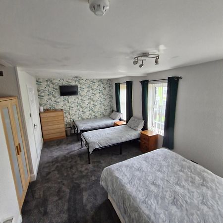 The Clevedon Bed & Breakfast Блекпул Екстериор снимка